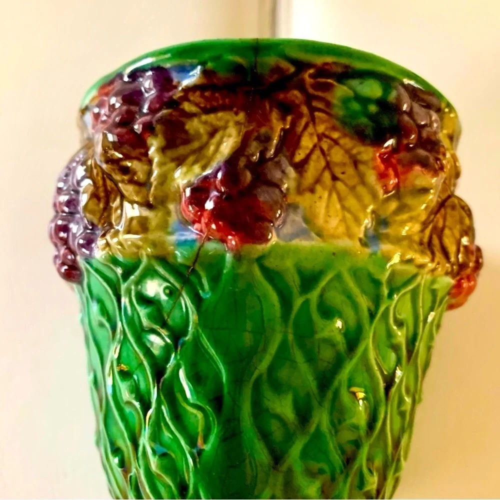 Coronet Czechoslovakia Registered Ceramic Jar